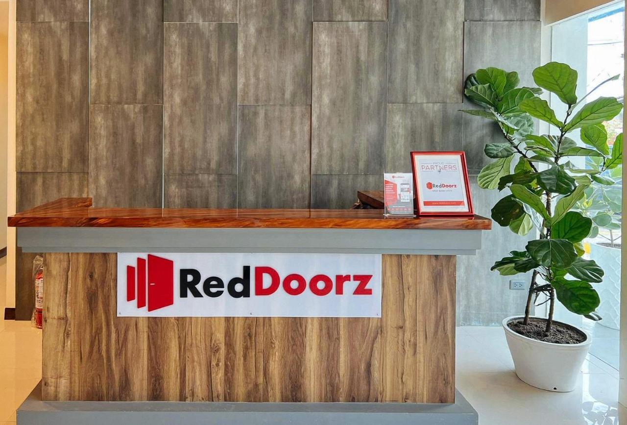 Reddoorz Plus @ Toshiko Boutique Hotel Koronadal City Exterior foto